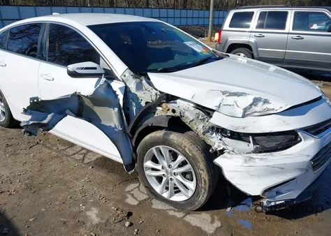 2017 Chevrolet Malibu 1Lt z USA, uszkodzony, nr VIN 1G1ZE5ST1HF224568